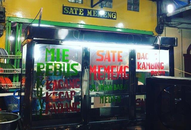 25 Rekomendasi Tempat Makan Enak dan Favorit di Wilayah Medan Untuk Keluarga Yang Lagi Hits 10