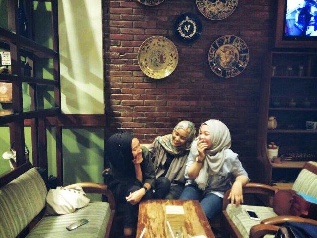 15 Rekomendasi Tempat Makan Enak di Rawamangun Untuk Keluarga Yang Murah dan Nyaman 11