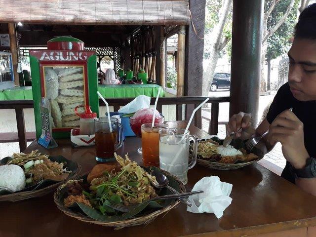 Ini Dia 15 Rekomendasi Tempat Makan di Bintaro Bisa Untuk Keluarga Yang Murah dan Cozy Banget! 15