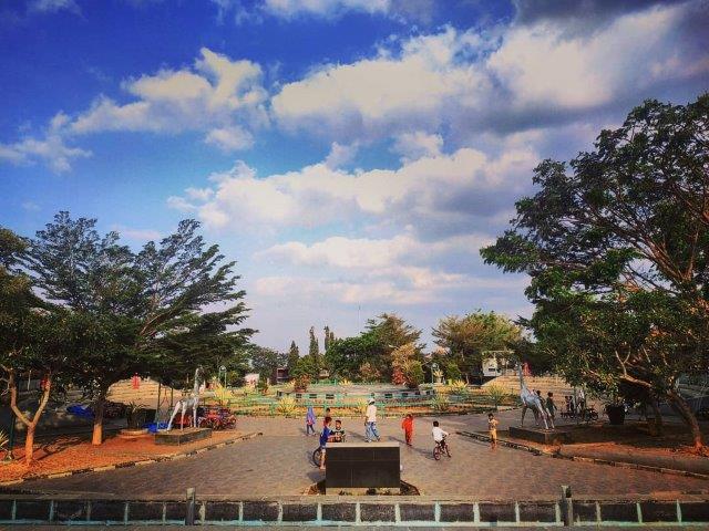 30 Rekomendasi Tempat Wisata Instagramable di Kuningan Jawa Barat Yang Lagi Hits 6 30 Rekomendasi Tempat Wisata Instagramable di Kuningan Jawa Barat Yang Lagi Hits 6