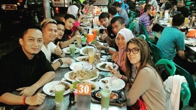 25 Rekomendasi Tempat Makan Enak dan Favorit di Wilayah Medan Untuk Keluarga Yang Lagi Hits 19