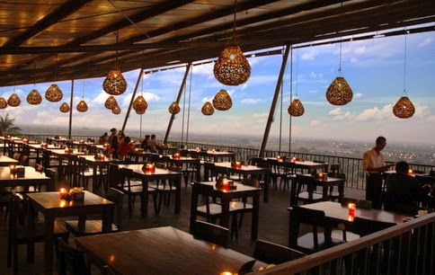 6 Referensi Cafe Romantis Daerah Kediri, Yuk Ajak Dinner Pasanganmu di Tempat Cantik Ini! 1