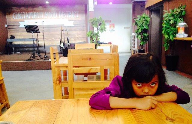 40 Referensi Tempat Makan Terkenal Enak di Wilayah Depok, Manakah Yang Punya Playground? 26
