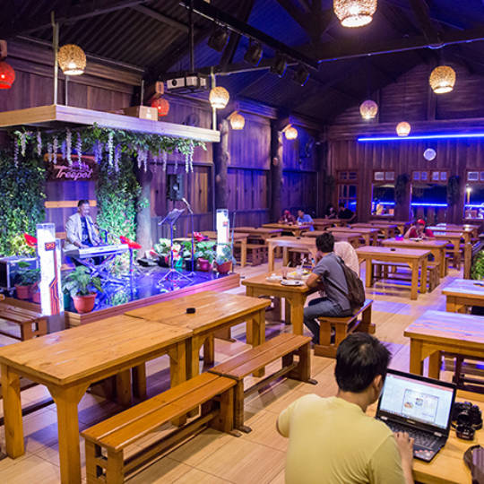 Pengen Buat Surprise Untuk Pasangan? Nih 6 Rekomendasi Cafe Romantis Daerah Kediri Yang Wajib Dikunjungi 6 Pengen Buat Surprise Untuk Pasangan? Nih 6 Rekomendasi Cafe Romantis Daerah Kediri Yang Wajib Dikunjungi 6