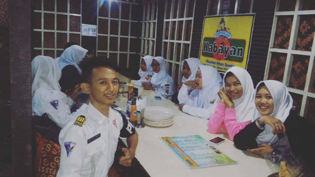 40 Rekomendasi Tempat Makan di Bogor Enak Yang Harganya Murah dan Bisa Untuk Keluarga 35