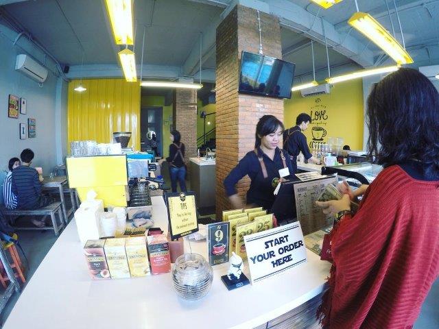40 Referensi Tempat Makan Terkenal Enak di Wilayah Depok, Manakah Yang Punya Playground? 33