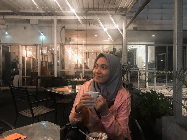40 Referensi Tempat Makan Terkenal Enak di Wilayah Depok, Manakah Yang Punya Playground? 40