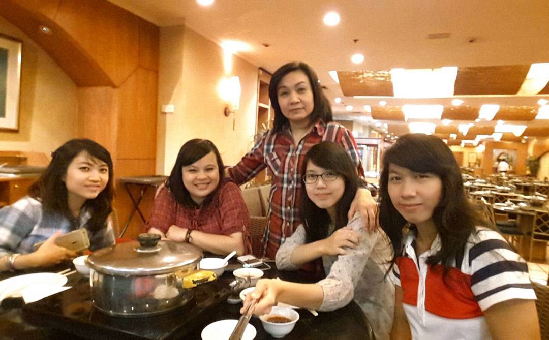 15 Daftar Tempat Makan di Taman Anggrek Yang Enak dan Adakah Restoran Jepang Atau Korea? 4