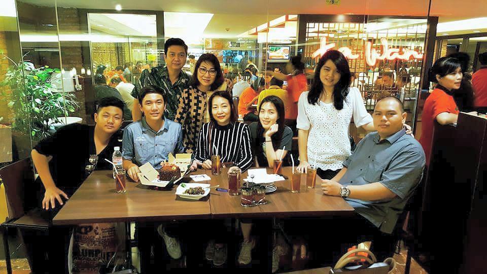 15 Daftar Tempat Makan di Taman Anggrek Yang Enak dan Adakah Restoran Jepang Atau Korea? 5