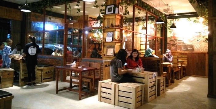 6 Daftar Pilihan Tempat Ngopi di Daerah Batam, Wajib Kalian Coba Untuk Para Coffee Addict 3 6 Daftar Pilihan Tempat Ngopi di Daerah Batam, Wajib Kalian Coba Untuk Para Coffee Addict 3