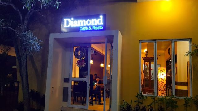 6 Referensi Cafe Romantis di Daerah Batam Ini Cocok Untuk Ngedate Bareng Pasangan 6 6 Referensi Cafe Romantis di Daerah Batam Ini Cocok Untuk Ngedate Bareng Pasangan 6