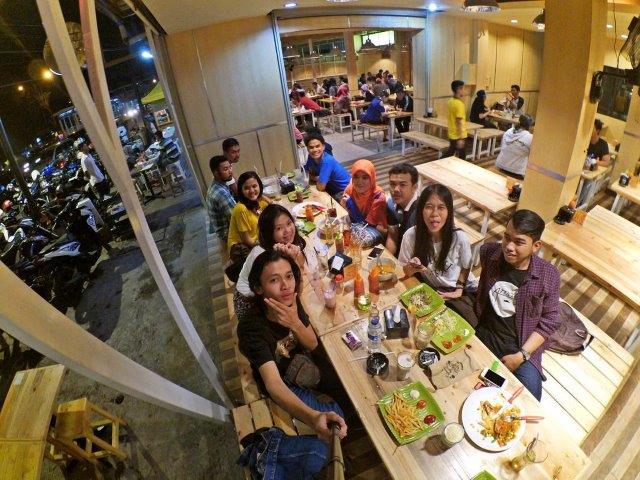 15 Rekomendasi Tempat Makan Enak di Rawamangun Untuk Keluarga Yang Murah dan Nyaman 8