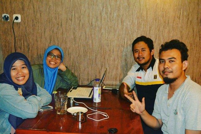 40 Referensi Tempat Makan Terkenal Enak di Wilayah Depok, Manakah Yang Punya Playground? 9