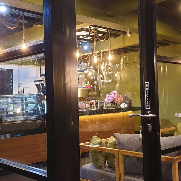 10 Referensi Cafe Murah di Daerah Sukabumi Ini Cocok Untuk Tempat Hangoutnya Para Millennials 10 10 Referensi Cafe Murah di Daerah Sukabumi Ini Cocok Untuk Tempat Hangoutnya Para Millennials 10