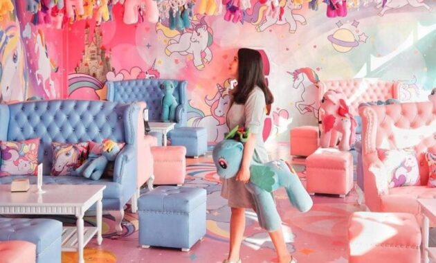 10 Rekomendasi Cafe Kekinian di Daerah Bekasi Ini Cocok Untuk Ngumpul Bareng Saat Weekend 1 10 Rekomendasi Cafe Kekinian di Daerah Bekasi Ini Cocok Untuk Ngumpul Bareng Saat Weekend 1