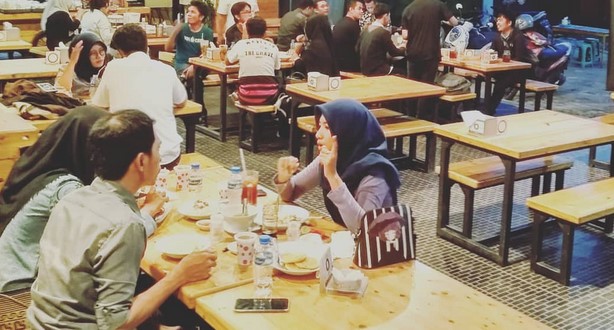 10 Daftar Pilihan Tempat Nongkrong Hits dan Kekinian di Daerah Samarinda, Sudah Pernah Kesini? 9 10 Daftar Pilihan Tempat Nongkrong Hits dan Kekinian di Daerah Samarinda, Sudah Pernah Kesini? 9