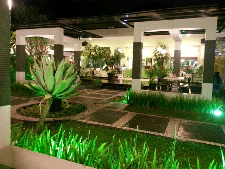 10 Referensi Cafe Murah di Daerah Sukabumi Ini Cocok Untuk Tempat Hangoutnya Para Millennials 4 10 Referensi Cafe Murah di Daerah Sukabumi Ini Cocok Untuk Tempat Hangoutnya Para Millennials 4