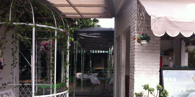 Cari Tempat Nongkrong Enak di Daerah Cempaka Putih? Nih 6 Rekomendasi Cafe Cus Kesini Aja Genks! 6