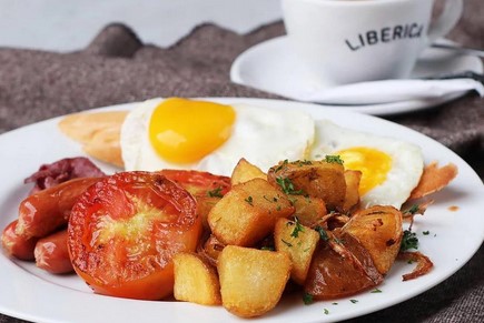 10 Rekomendasi Tempat Nongkrong Paling Hits di Daerah Jakarta Pusat Cocok Untuk Mempercantik Feedsmu 1