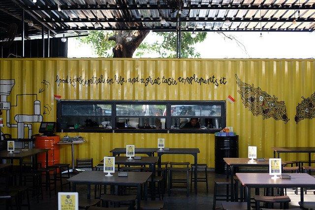 10 Daftar Pilihan Cafe Paling Populer di Daerah Karawang Ini Siap Menemani Waktu Akhir Pekanmu 4