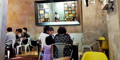 10 Rekomendasi Cafe Paling Kekinian di Pekanbaru Yang Bikin Betah Nongkrong dan Ngobrol Tambah Seru 10