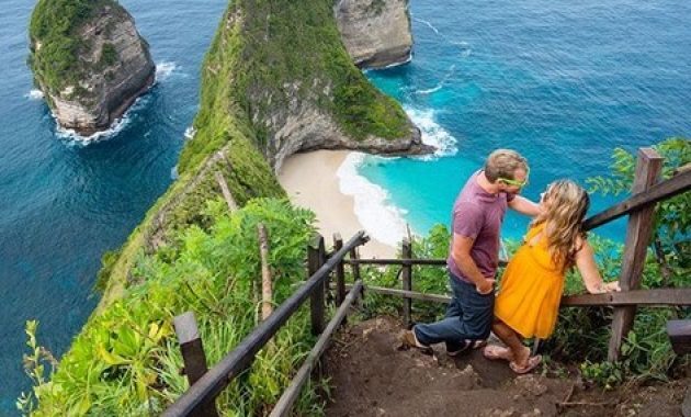 10 Rekomendasi Pantai Daerah Nusa Penida Ini Cantiknya Telah Diakui Oleh Dunia, Wajib Kalian Kunjungi! 3 10 Rekomendasi Pantai Daerah Nusa Penida Ini Cantiknya Telah Diakui Oleh Dunia, Wajib Kalian Kunjungi! 3