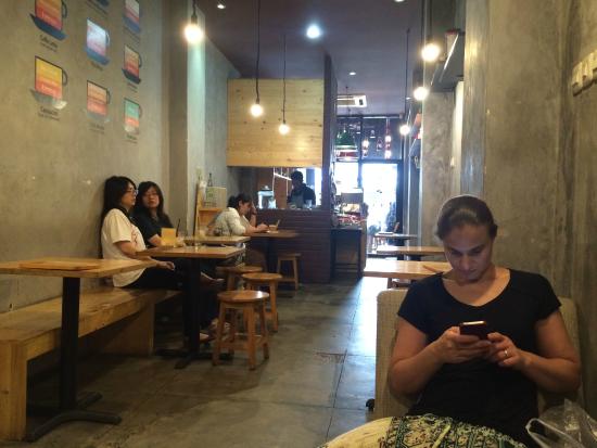 6 Referensi Coffee Shop Paling Nikmat Daerah Menteng Dengan Cita Rasa Unik dan Bikin Nagih 5