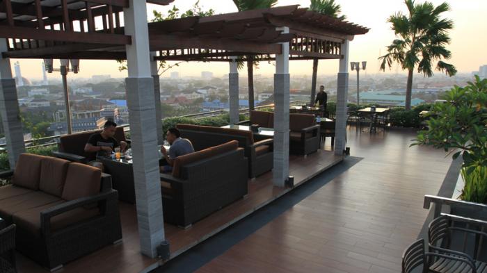 10 Referensi Tempat Nongkrong di Daerah Pontianak Ini Hits Untuk Kalangan Milenials, Merapat Kuy! 2 10 Referensi Tempat Nongkrong di Daerah Pontianak Ini Hits Untuk Kalangan Milenials, Merapat Kuy! 2