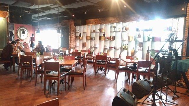 6 Referensi Cafe Live Music di Daerah Jakarta Pusat, Cocok Buat Hangout Akhir Pekan! 1