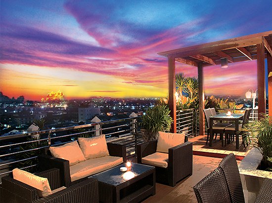 Punya Ide Untuk Ajak Pasangan Ngedate? Coba 6 Rekomendasi Cafe Romantis di Daerah Pontianak Ini Aja 3 Punya Ide Untuk Ajak Pasangan Ngedate? Coba 6 Rekomendasi Cafe Romantis di Daerah Pontianak Ini Aja 3