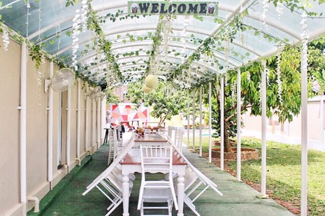 Punya Ide Untuk Ajak Pasangan Ngedate? Coba 6 Rekomendasi Cafe Romantis di Daerah Pontianak Ini Aja 5 Punya Ide Untuk Ajak Pasangan Ngedate? Coba 6 Rekomendasi Cafe Romantis di Daerah Pontianak Ini Aja 5