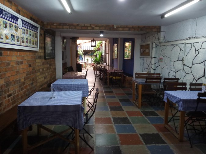 6 Rekomendasi Cafe Asik dan Seru di Cempaka Putih Cocok Untuk Tempat Ngumpul Bareng Temen! 5