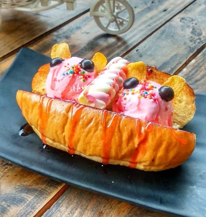 10 Rekomendasi Cafe Hits di Kota Batu Dengan Pemandangan Yang Cantik, Wajib Untuk Kalian Coba! 10