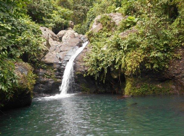 10 Daftar Tempat Wisata Air Terjun Hits di Wilayah Lombok Yang Panoramanya Sangat Bagus 10