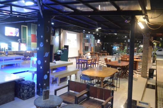 10 Daftar Pilihan Cafe Paling Hits di Daerah Cirebon Ini Pas Banget Buat Hangout Kalian 2
