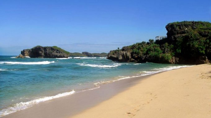 10 Pantai Indah Nan Eksotis Cantiknya Kebangetan di Jogja, Manakah Yang Dekat Dengan Kota dan Sudah Buka? 7
