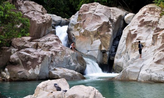 10 Air Terjun di Padang Ini Pengunjungnya Kebanyakan Bule Lho, Ada Juga Yang Letaknya Pinggir Jalan 2 Air terjun di padang panjang pariaman sumatera barat lawas sidempuan cermin pasir lampung pinggir jalan pyang ada yg lokasi wisata terindah terbaru bungus bulia bano bulan baburai lampe barru banjir pesawaran kembar gunung cianjur ciupang daerah foto ganting gadut guci gambar sarasah huta harau hitam indonesia kota sumbar arab anglo lembah anai lubuk alung wana ayu padangbulia kabupaten kaliawi tiga tingkat tempat talang lumajang tanah longsor minturun munculnya meluap niagara mini mengamuk nyarai regency west sumatra ngarai napa objek nama ratu lubuak rantiang batu dinding curug tujuh terletak kecamatan rengas sijorni tiji pidie koto tangah tabing