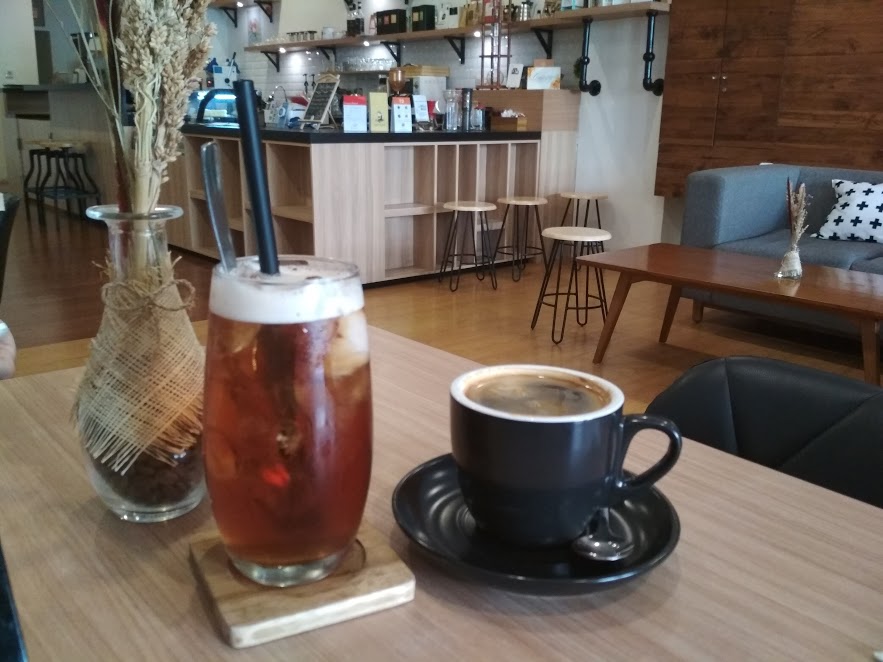 10 Daftar Pilihan Coffee Shop di Daerah Kelapa Gading Ini Bikin Nagih dan Melek Seharian 10