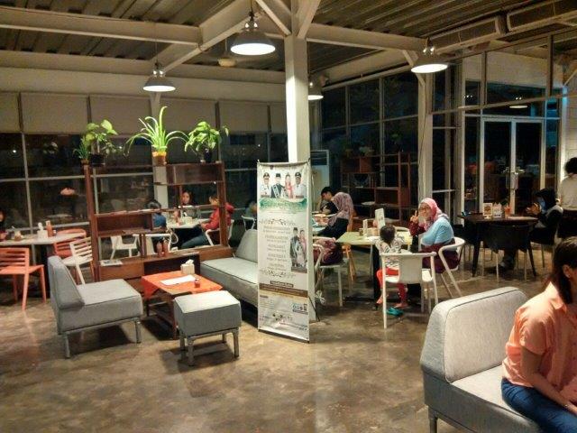 6 Referensi Cafe di Daerah Depok Ini Super Romantis dan Cocok Untuk Ngedate Bersama Pasangan! 3 6 Referensi Cafe di Daerah Depok Ini Super Romantis dan Cocok Untuk Ngedate Bersama Pasangan! 3