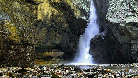 10 Tempat Wisata Air Terjun di Wilayah Banyuwangi Jawa Timur Yang Pesonanya Luar Biasa Menakjubkan 4
