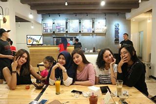 10 Rekomendasi Cafe Kekinian di Daerah Kediri Yang Wajib Kalian Kunjungi Untuk Mempercantik Feeds Kamu 4