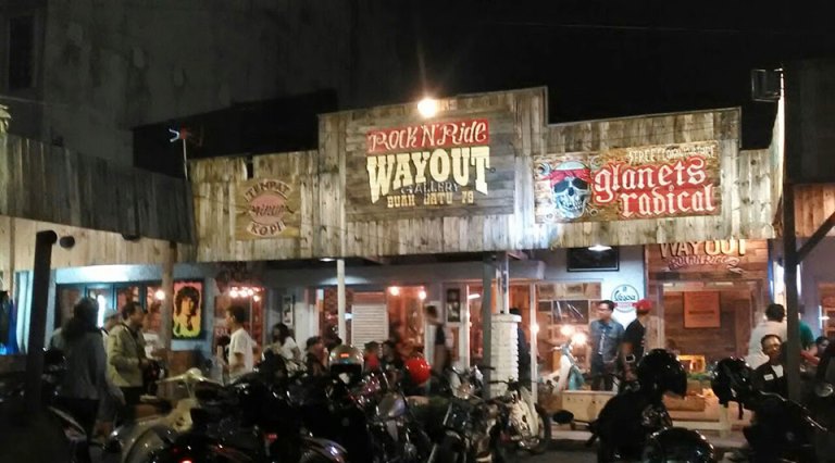 10 Rekomendasi Cafe Kekinian di Daerah Kediri Yang Wajib Kalian Kunjungi Untuk Mempercantik Feeds Kamu 5