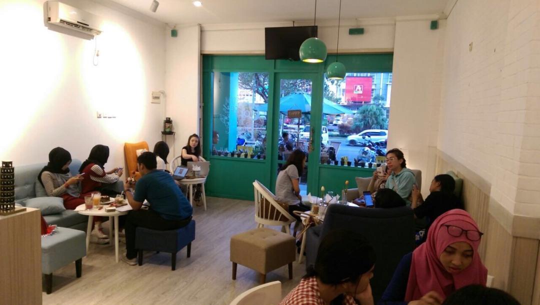 10 Daftar Pilihan Tempat Nongkrong Daerah Bekasi Yang Cozy dan Kekinian Banget, Wajib Kalian Kunjungi! 5 10 Daftar Pilihan Tempat Nongkrong Daerah Bekasi Yang Cozy dan Kekinian Banget, Wajib Kalian Kunjungi! 5