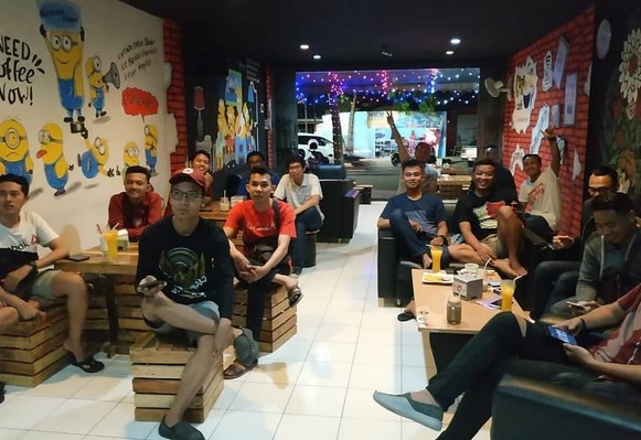 10 Rekomendasi Cafe Kekinian di Daerah Kediri Yang Wajib Kalian Kunjungi Untuk Mempercantik Feeds Kamu 6
