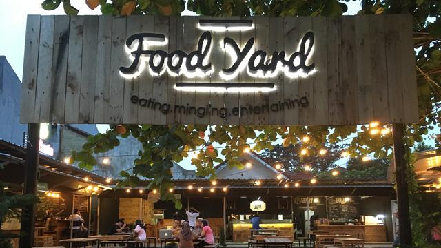 10 Daftar Pilihan Cafe Tangerang Ini Cocok Untuk Hangout Saat Weekend, Menarik Untuk Dicoba! 8 10 Daftar Pilihan Cafe Tangerang Ini Cocok Untuk Hangout Saat Weekend, Menarik Untuk Dicoba! 8