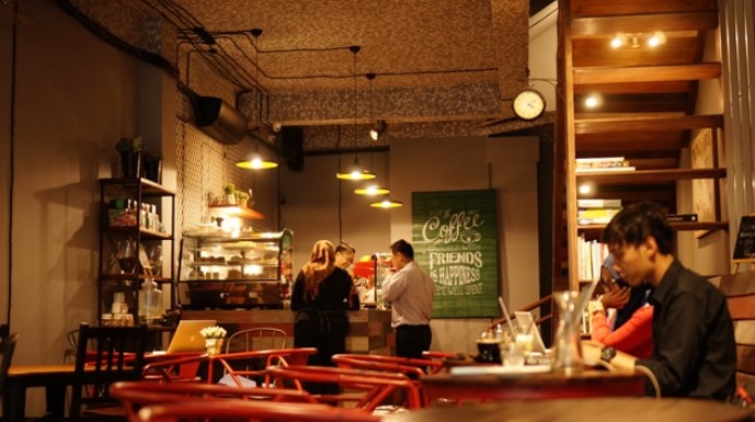 10 Daftar Pilihan Cafe Paling Cantik Daerah Kelapa Gading Yang Paling Diburu, Sudah Pernah Kesini? 3