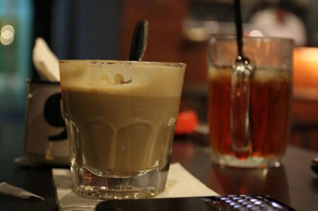 10 Rekomendasi Cafe Murah Daerah Padang Ini Bisa Jadi Solusi Nongkrongmu Disaat Dompet Tipis! 4