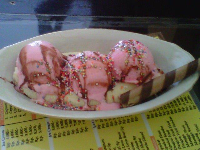 10 Rekomendasi Cafe Murah Daerah Padang Ini Bisa Jadi Solusi Nongkrongmu Disaat Dompet Tipis! 7