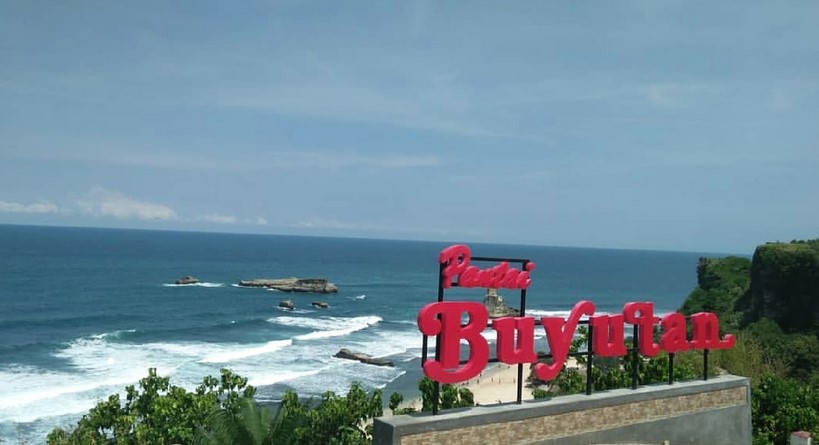 Daftar Pantai Indah di Pacitan Ini Selalu Menjadi Spot Favorit Wisatawan, Mana Yang Mirip Raja Ampat? 9