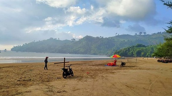 10 Daftar Objek Wisata Pantai Terdekat Dari Madiun Jawa Timur Ini Cocok Banget Buat Dikunjungi 5 10 Daftar Objek Wisata Pantai Terdekat Dari Madiun Jawa Timur Ini Cocok Banget Buat Dikunjungi 5